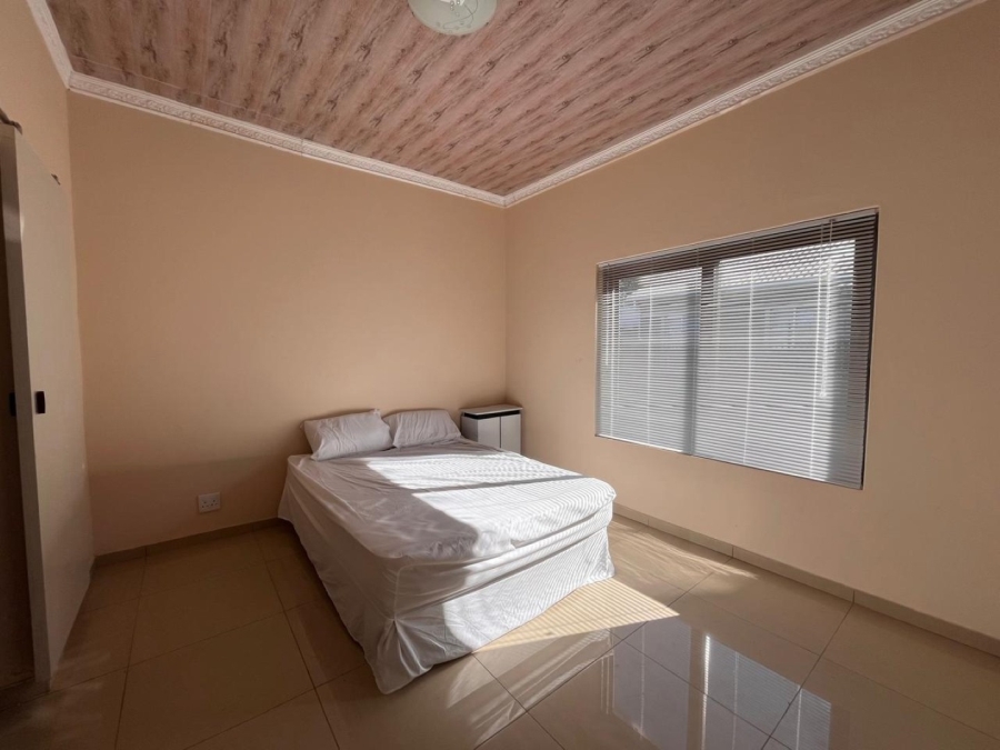4 Bedroom Property for Sale in Palmiet Western Cape